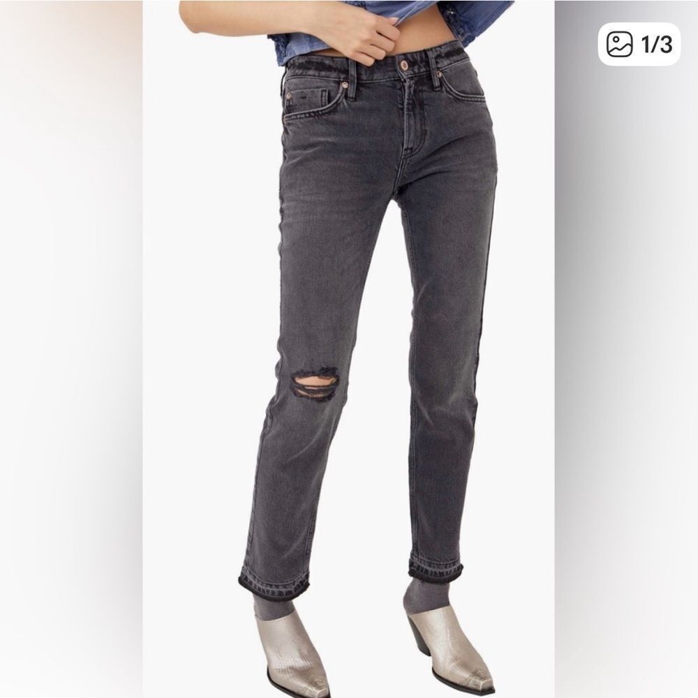 Free People We The Free Slim Boyfriend Jean Black Released Hem Womens 28